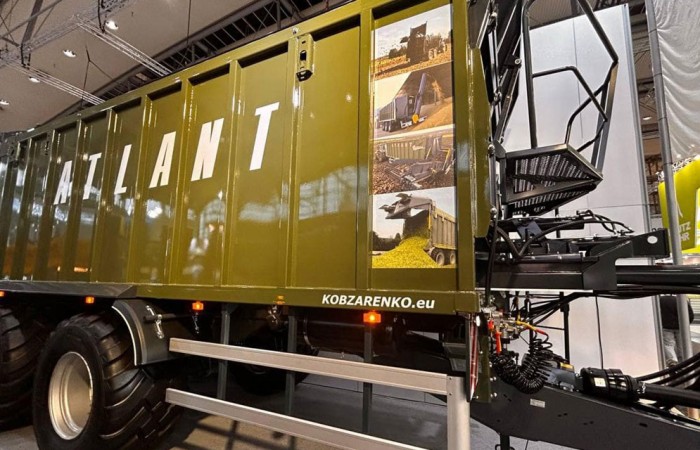 svg+xml;charset=utf-8,%3Csvg%20xmlns%3D Agritechnica 2023 – Kobzarenko Agricultural Equipment Showcase