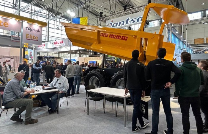 svg+xml;charset=utf-8,%3Csvg%20xmlns%3D Agritechnica 2023 – Kobzarenko Agricultural Equipment Showcase